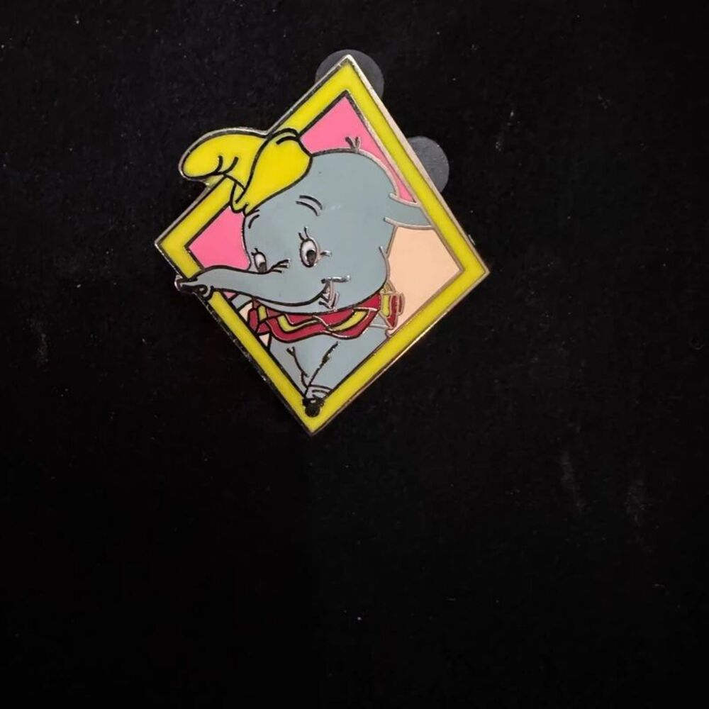 Disney Dumbo Classic Character Diamonds Cast Lanyard Pin 2006
